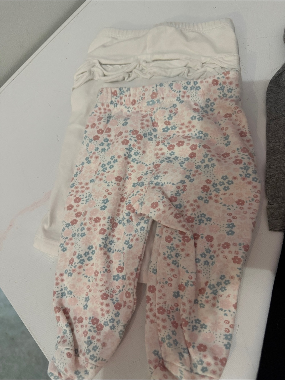Kids Floral Footed Pajama Pants - White & Pink